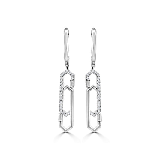 0.25 Ctw Interlocking Fancy Paperclip Earring