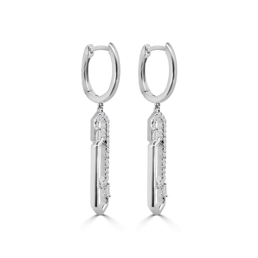 0.25 Ctw Interlocking Fancy Paperclip Earring