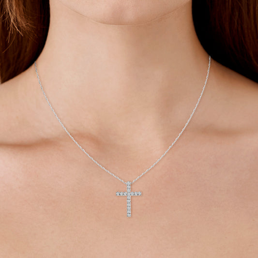 0.33 Ctw Cross Diamond Pendant with Chain in U-Prong Setting