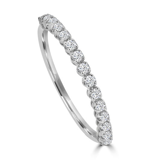 0.25 Ctw Diamond Band in Crown Setting